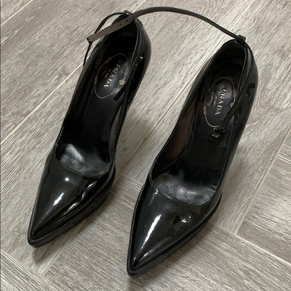 Stunning Prada platform ankle strap black heels - Picture 8 of 12